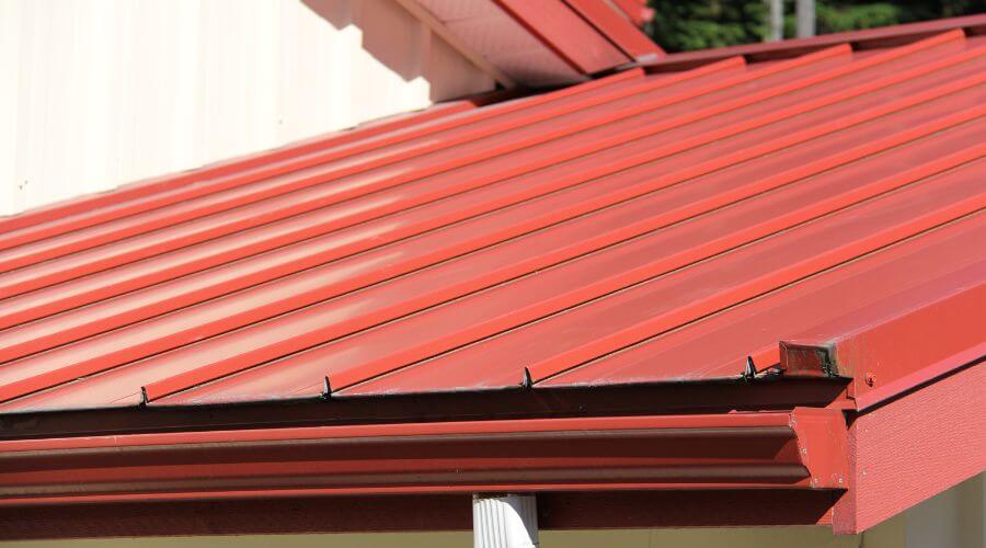 Professional gutter cleaning in Gilbert, IA